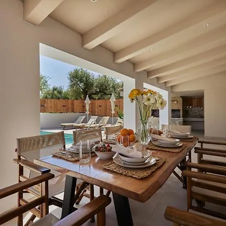 Villa Galadriel With Private Pool & Jacuzzi *