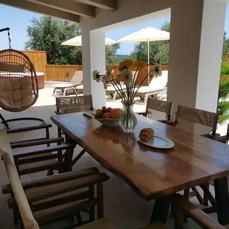 Villa Galadriel With Private Pool & Jacuzzi