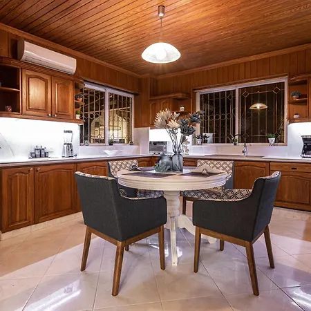 Galadriel With Private Pool & Jacuzzi