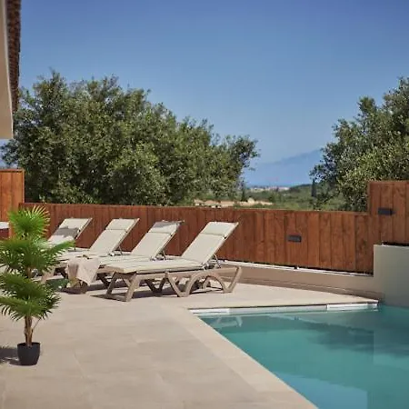 Galadriel With Private Pool & Jacuzzi *