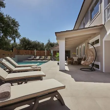 Villa Galadriel With Private Pool & Jacuzzi