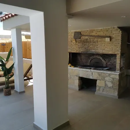 Galadriel With Private Pool & Jacuzzi Villa *