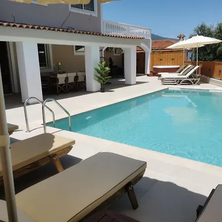 Galadriel With Private Pool & Jacuzzi * Κάτω Γερακάρι